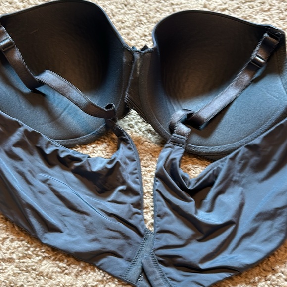 Torrid Curve Dark Gray Bra - Size 40C - Picture 4 of 7